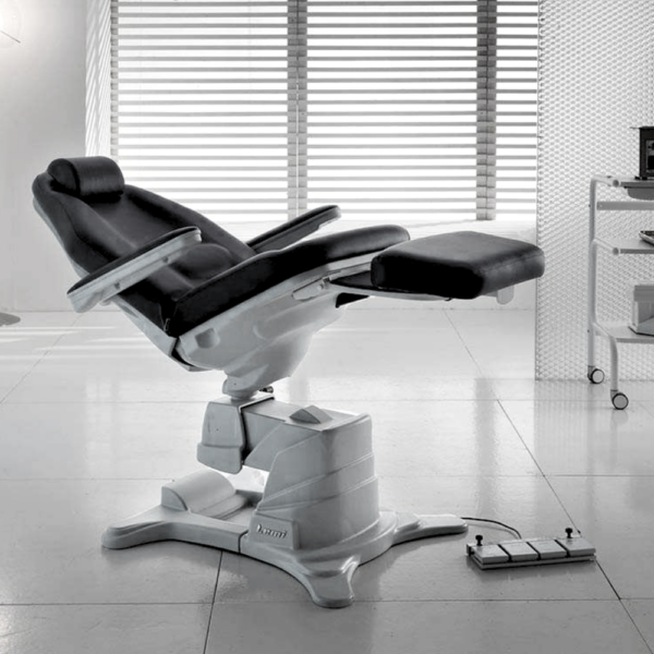 Lemi Dreamed Procedure Chair - Angled View